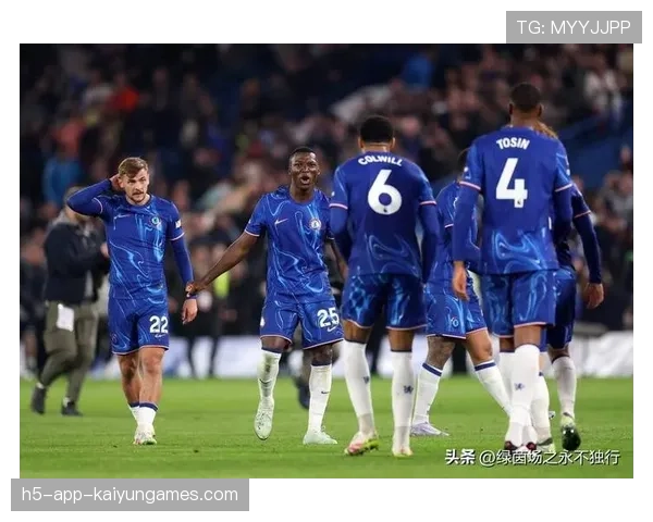 切尔西团队配合密切，整体战术体系成熟，切尔西太强了
